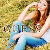 Un lot de 8 jeans guess pour femmes -80%