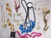 Bijoux fantaisie: colliers, bagues...