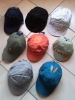 Lots de casquettes, bobs et chapeaux